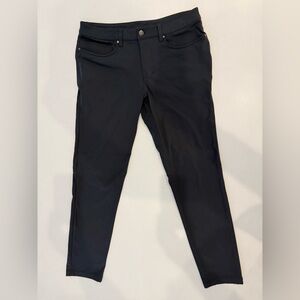 Lululemon Men’s ABC Skinny Pants 32x30 dark gray